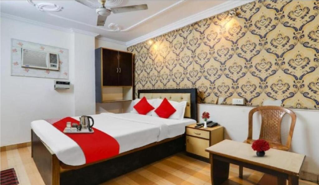 Лакхнау: Hotel Radhey Inn By WB Inn