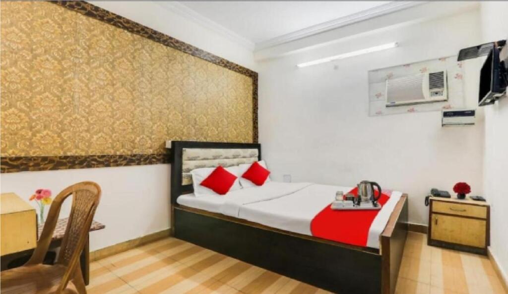 Лакхнау: Hotel Radhey Inn By WB Inn