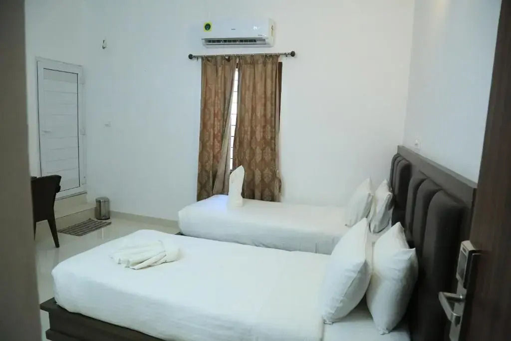 Веллор: Christian Guest House