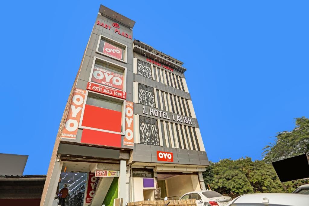 Фаридабад: OYO Flagship 70247 Hotel Lavish
