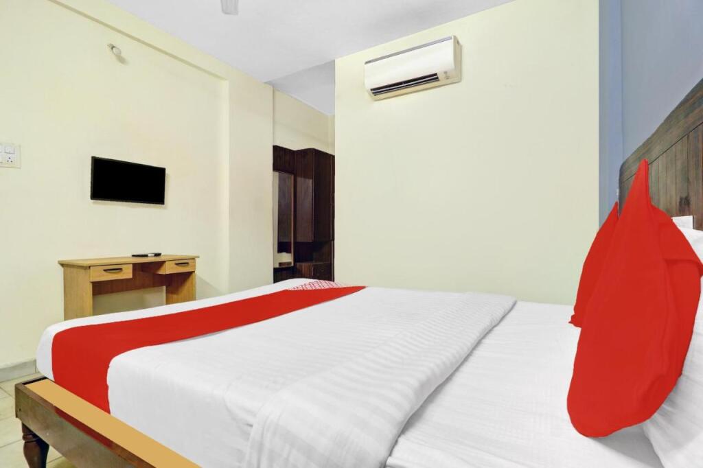 Секундерабад: OYO Flagship 80444 Hrr Hotels