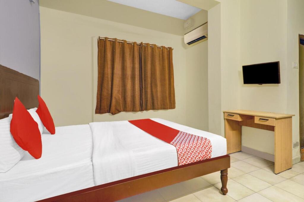 Секундерабад: OYO Flagship 80444 Hrr Hotels