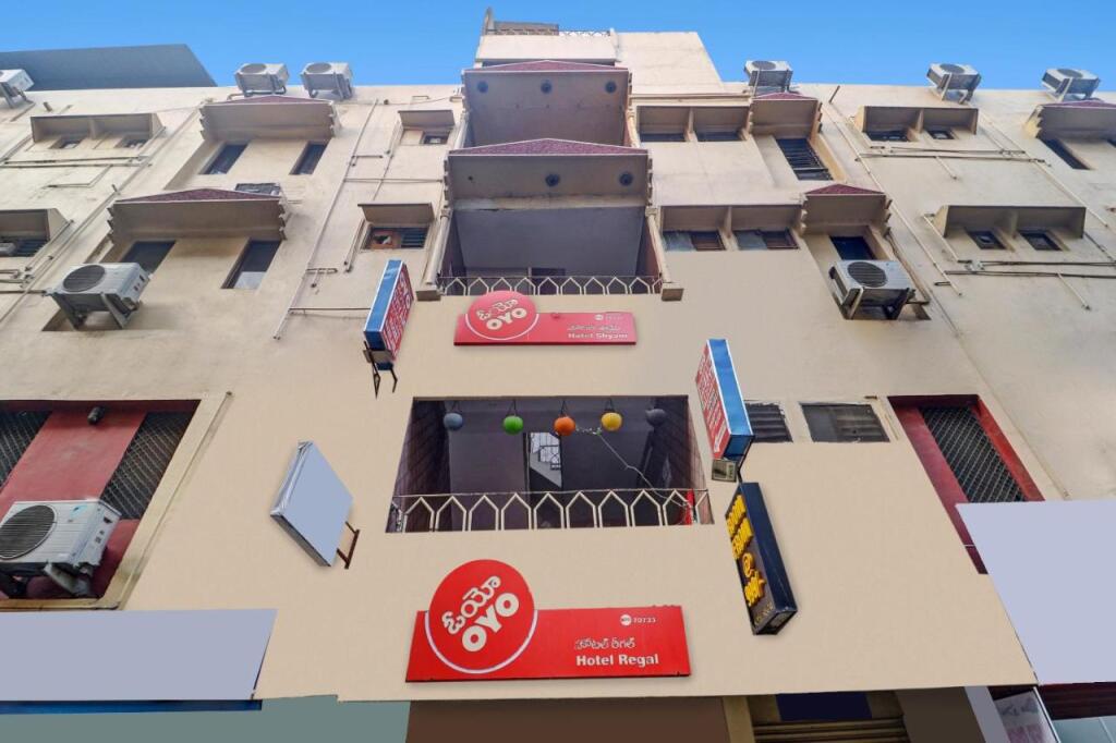 Секундерабад: OYO Flagship 80444 Hrr Hotels