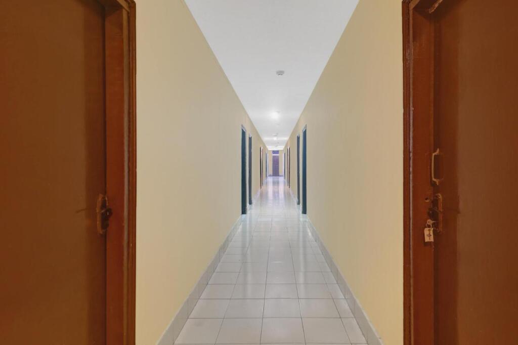 Секундерабад: OYO Flagship 80444 Hrr Hotels
