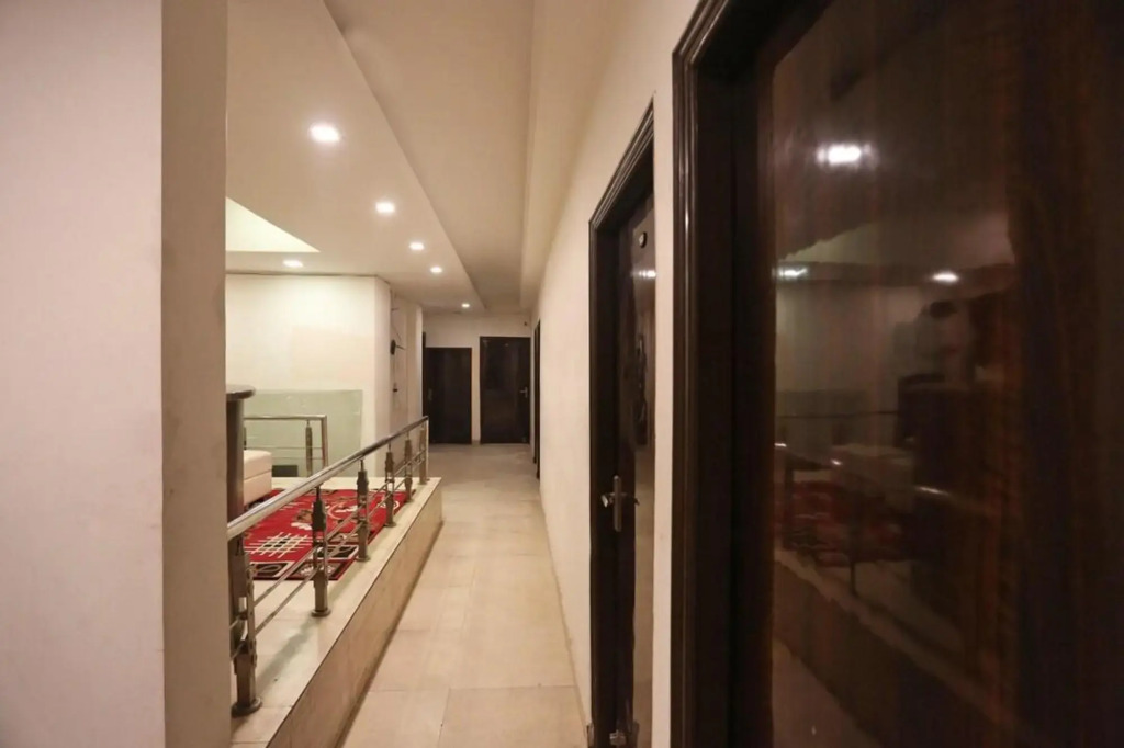 Газиабад: 5 Seas Hotel And Banquet