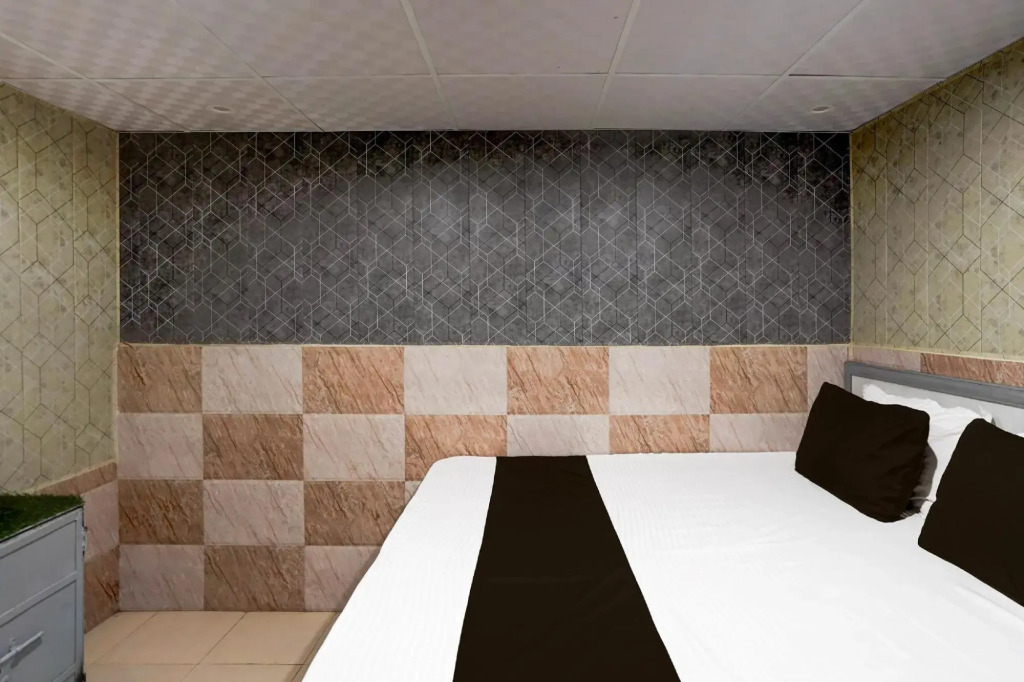 Большая Нойда: Hotel Anant by Wb Inn