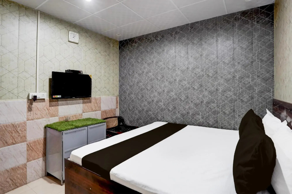 Большая Нойда: Hotel Anant by Wb Inn