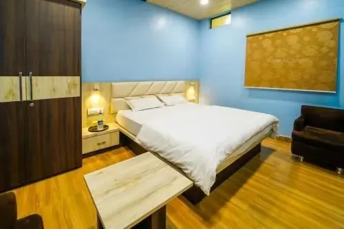 Ратлам: Manas AC Rooms