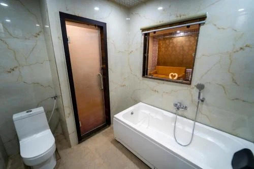 Ратлам: Manas AC Rooms