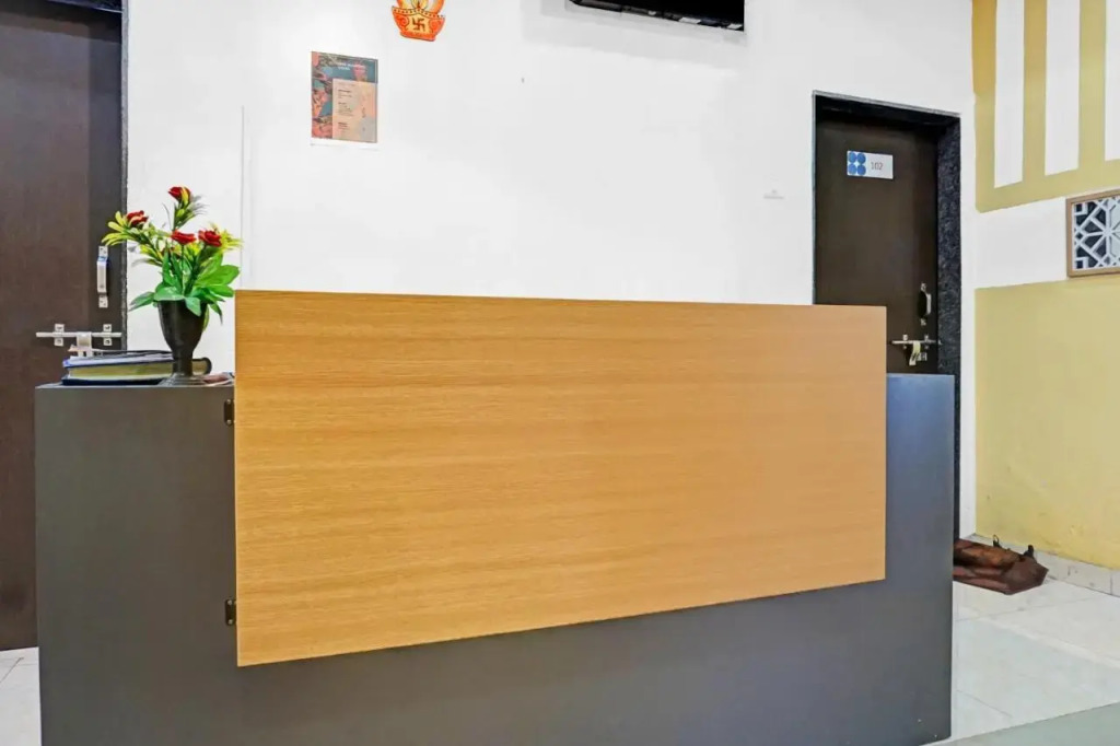 Пимпри-Чинчвад: Oyo Flagship 805751 Satnam Inn
