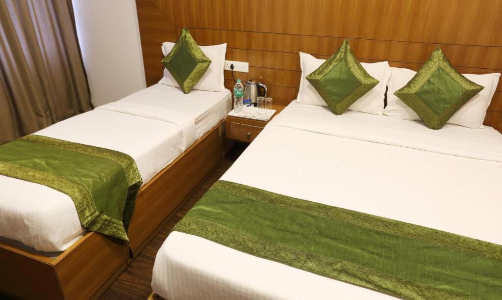 Ути: Treebo Skydale Inn & Suites With Mountain View
