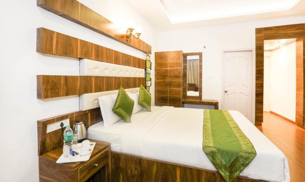 Ути: Treebo Skydale Inn & Suites With Mountain View
