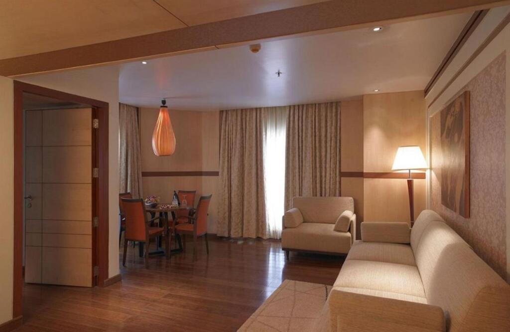 Хоспет: Royal Orchid Central Kireeti-HAMPI Hospet