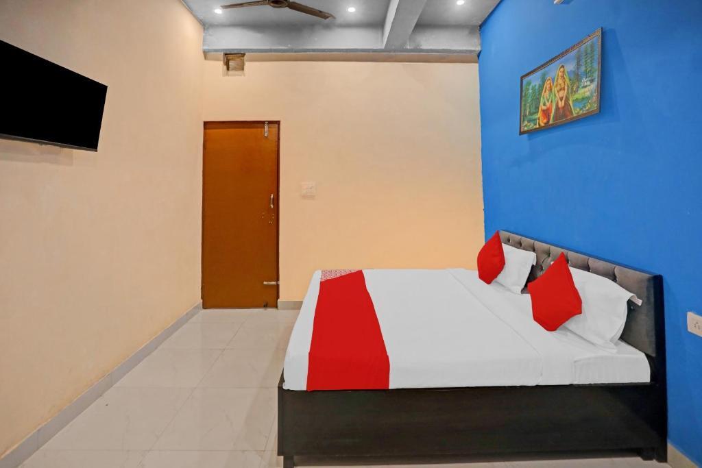 Большая Нойда: Flagship 87294 Pari Hotel