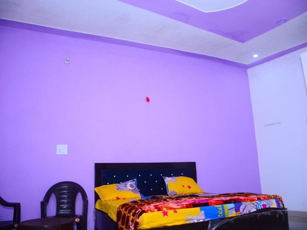 Мератх: Oyo 89044 Raa Inn Room