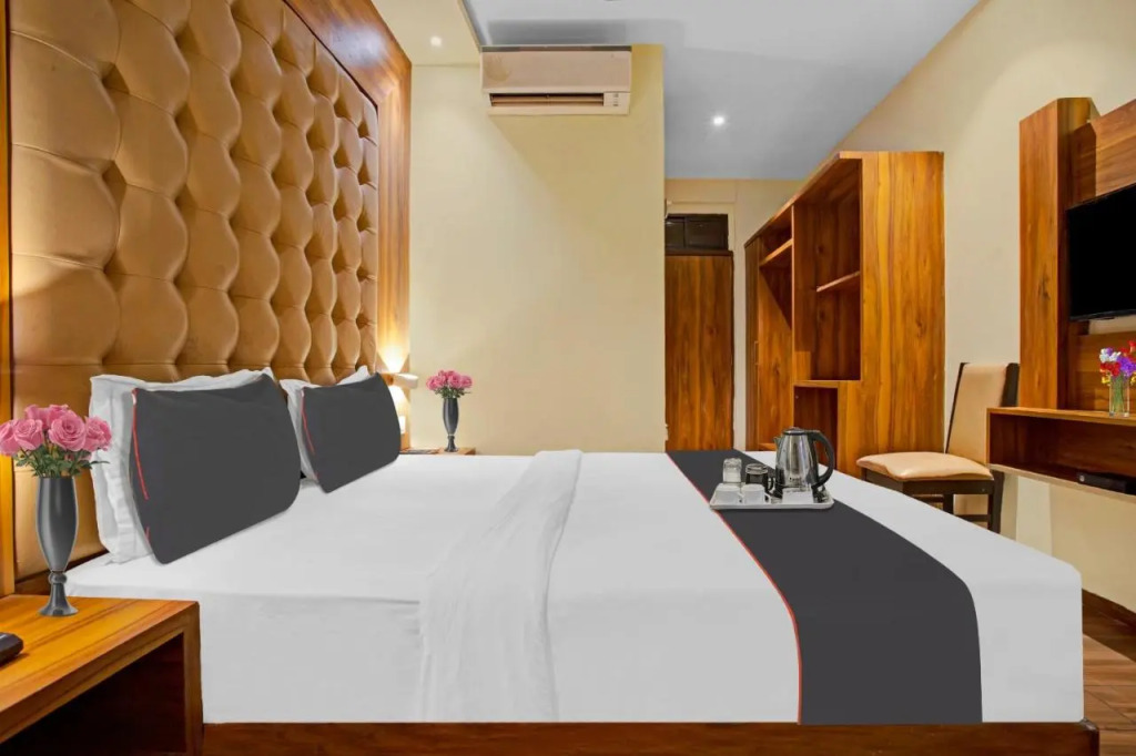 Мумбаи: Capital O 70120 Hotel Art Inn