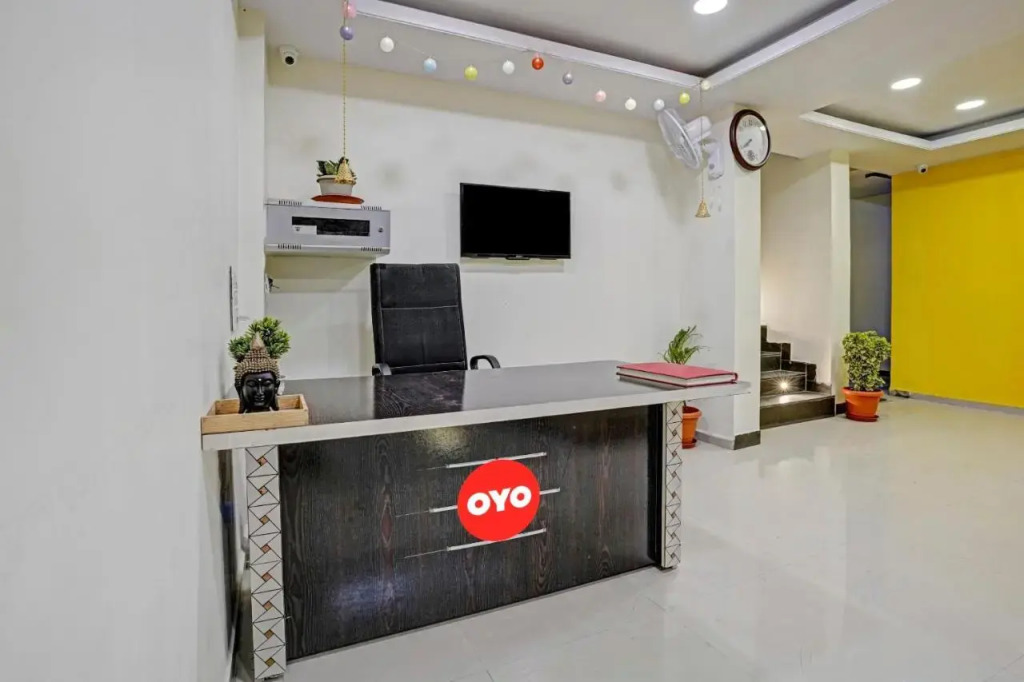 Нагпур: OYO Flagship 70132 Hotel Lemon Grass