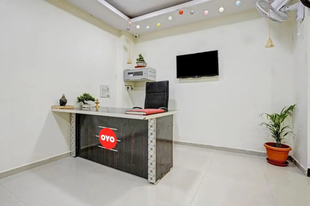Нагпур: OYO Flagship 70132 Hotel Lemon Grass