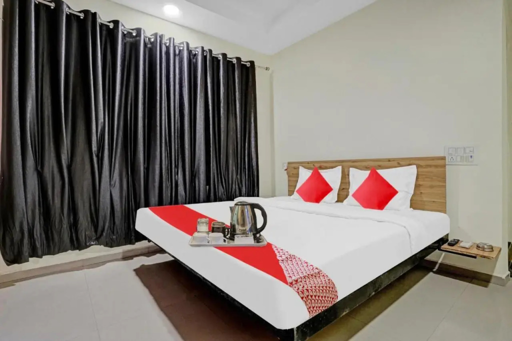 Нагпур: OYO Flagship 70132 Hotel Lemon Grass