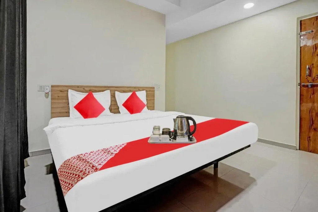 Нагпур: OYO Flagship 70132 Hotel Lemon Grass