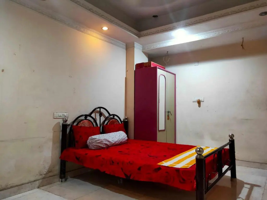 Колката: OYO 88155 Oyo Room Narayanpur Battala