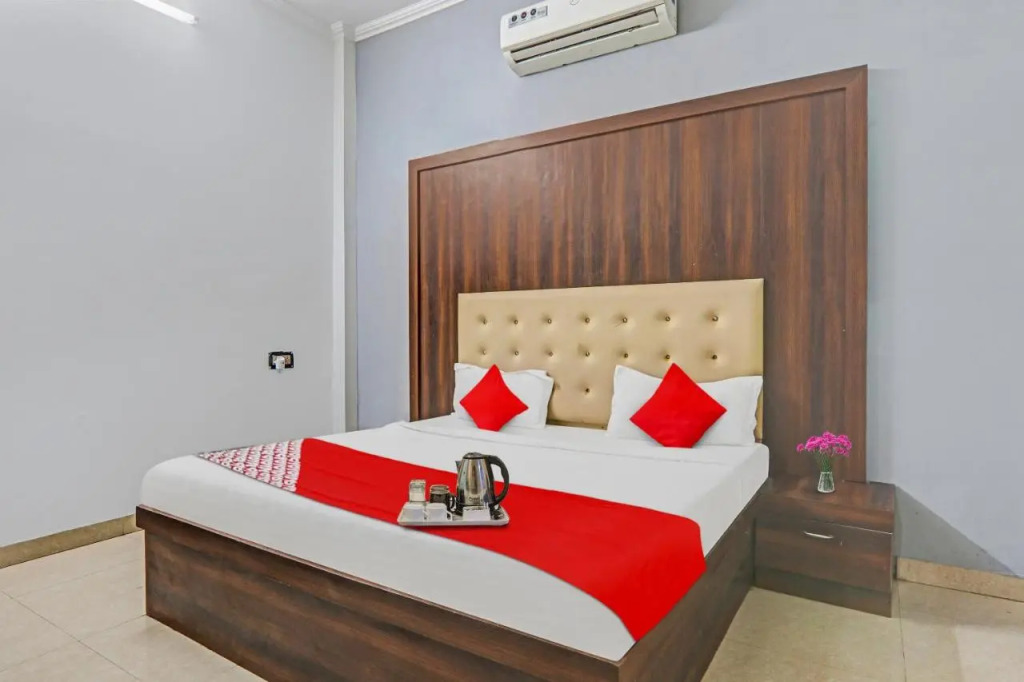 Лакхнау: OYO Flagship 701981 The Cz Inn