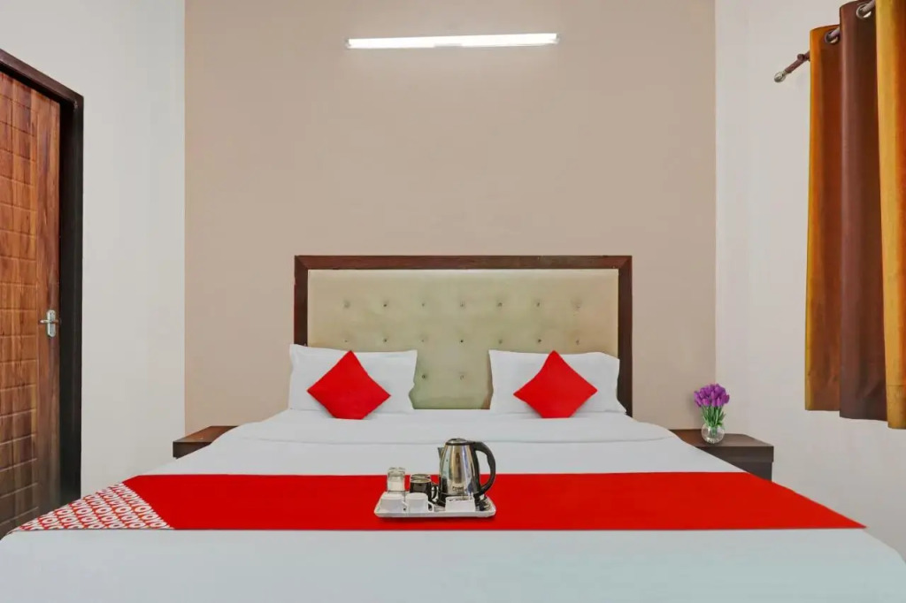 Лакхнау: OYO Flagship 701981 The Cz Inn