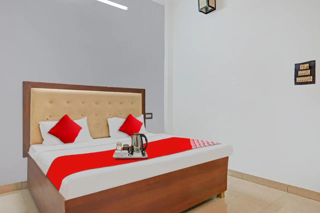 Лакхнау: OYO Flagship 701981 The Cz Inn