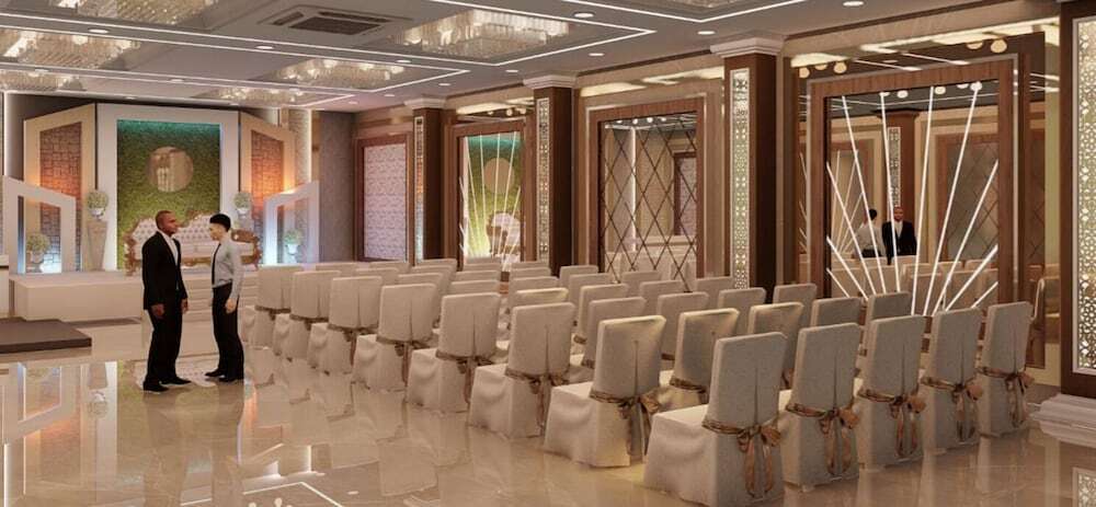 Лакхнау: Hotel Olive Crown