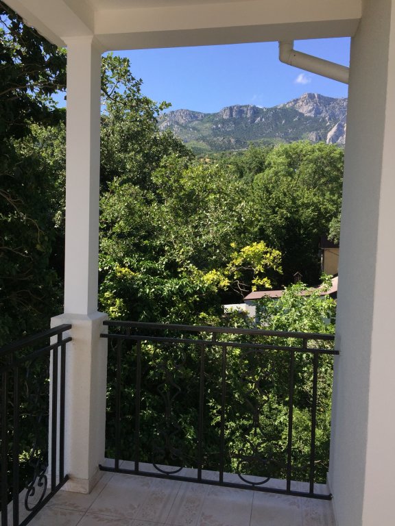Алупка: Гостевой Дом Вилла Агния