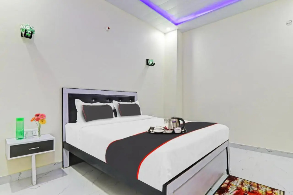 Лакхнау: Collection O Hotel Kalawati Palace