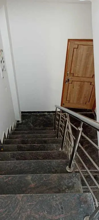Фаридабад: Pop 89621 Hotel Yuvraj Place