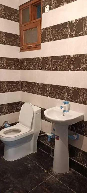 Фаридабад: Pop 89621 Hotel Yuvraj Place
