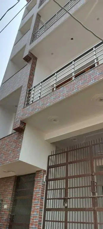 Фаридабад: Pop 89621 Hotel Yuvraj Place