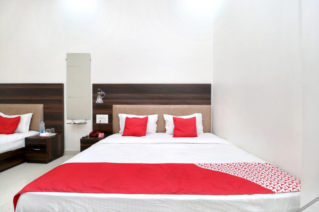 Амритсар: OYO 16379 Hotel LivInn Hub