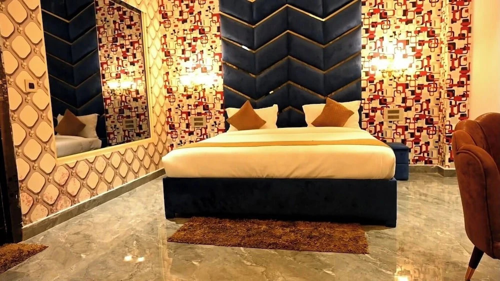 Барейлли: Bellazio Suites H& Resort