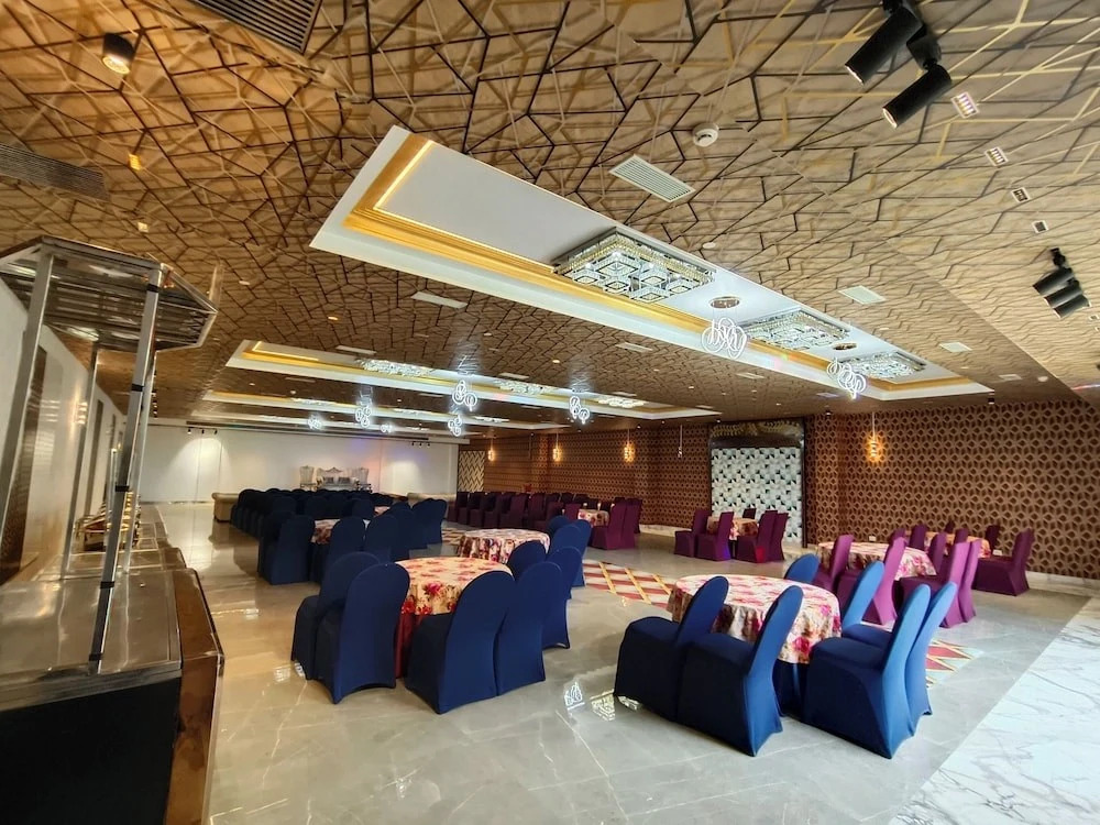 Барейлли: Bellazio Suites H& Resort