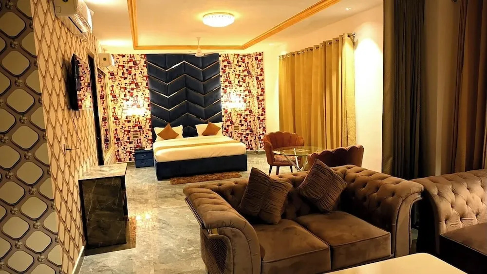 Барейлли: Bellazio Suites H& Resort