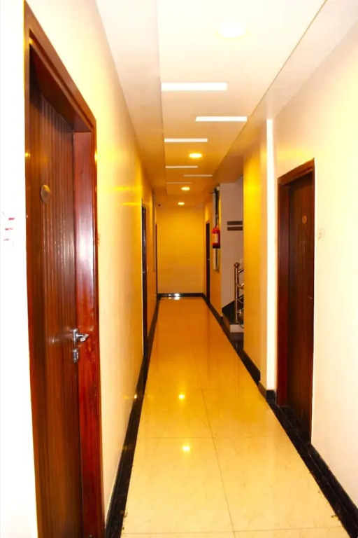 Горакхпур: Hotel Singh Comfort Inn