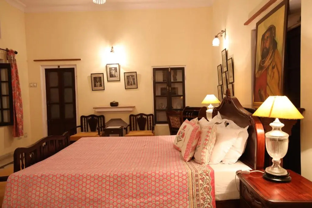 Навалгарх: Roop Niwas Kothi Hotel