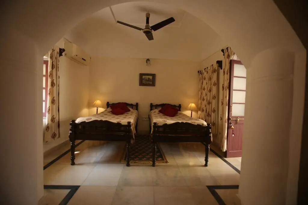 Навалгарх: Roop Niwas Kothi Hotel