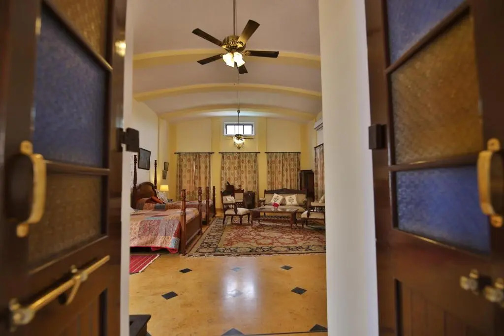 Навалгарх: Roop Niwas Kothi Hotel