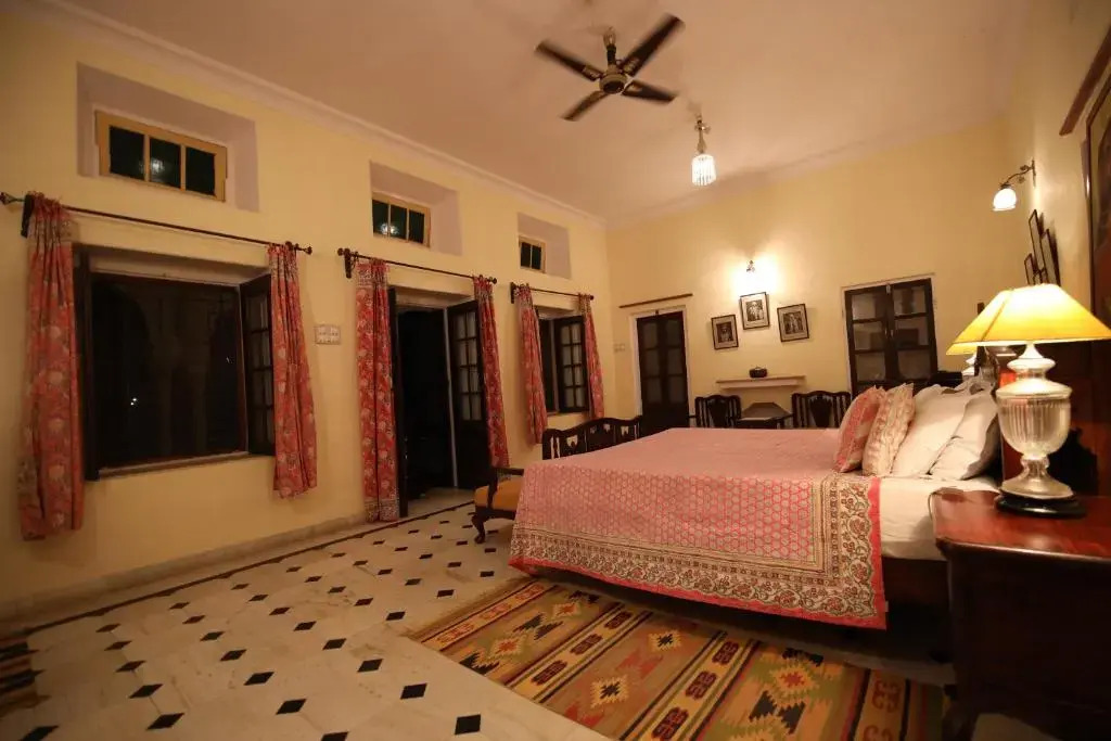 Навалгарх: Roop Niwas Kothi Hotel
