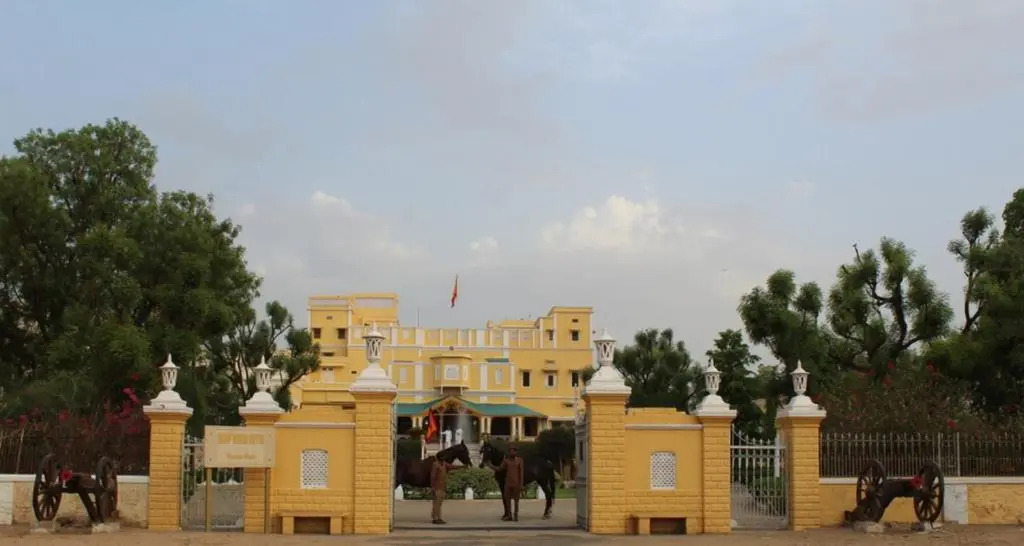 Навалгарх: Roop Niwas Kothi Hotel