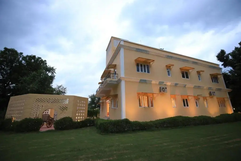 Навалгарх: Roop Niwas Kothi Hotel