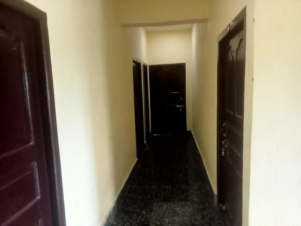 Катихар: OYO 85783 Chouhan Palace