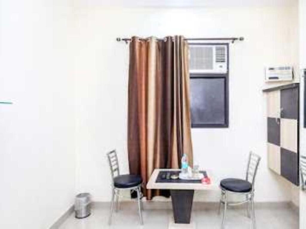 Джаландхар: Oyo Flagship 80559a Noor Guest House