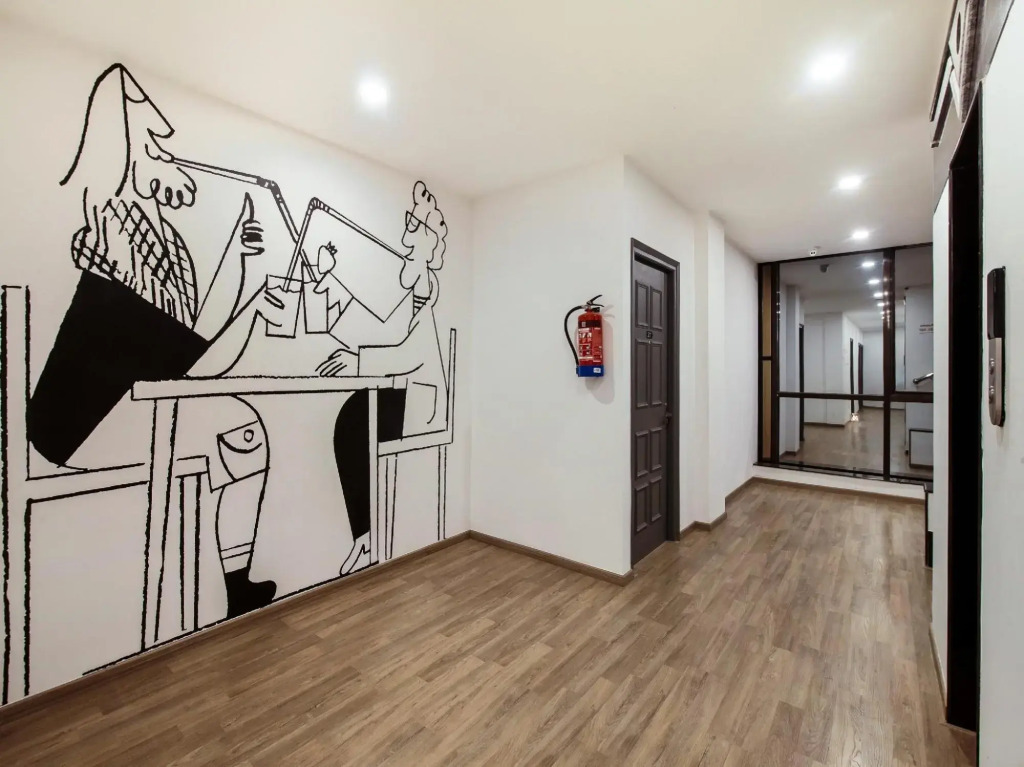 Бхубанешвар: Townhouse 1175 Greenland Grand Hotel