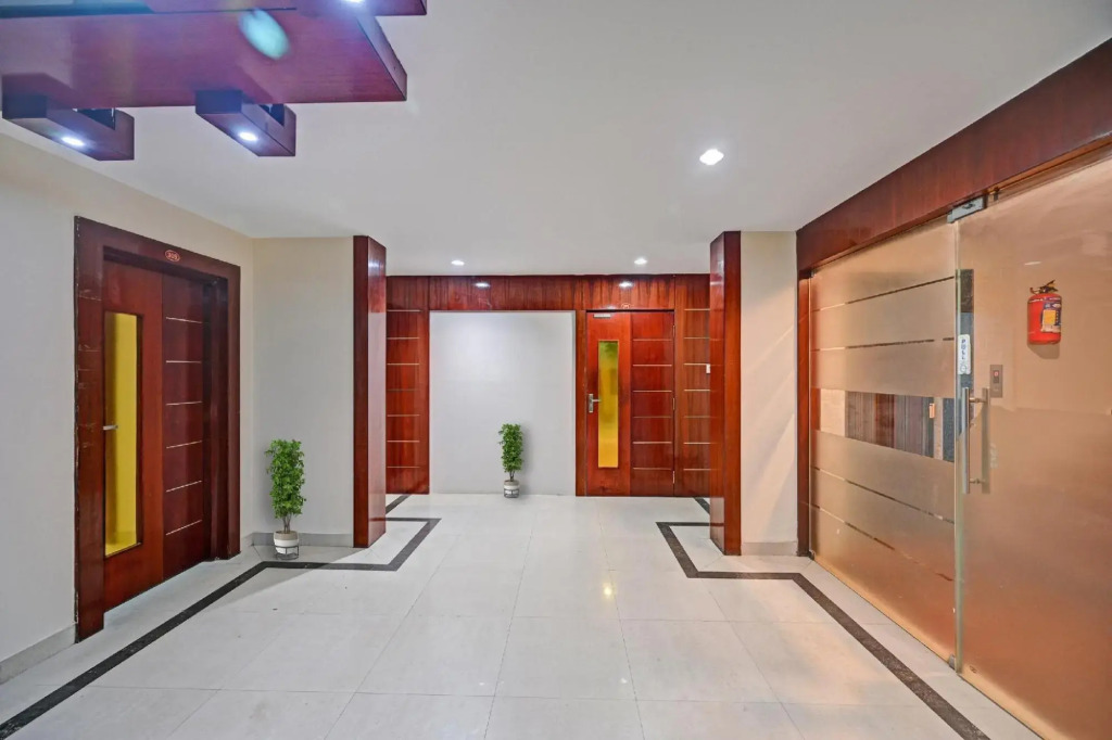 Бхубанешвар: Townhouse 1175 Greenland Grand Hotel