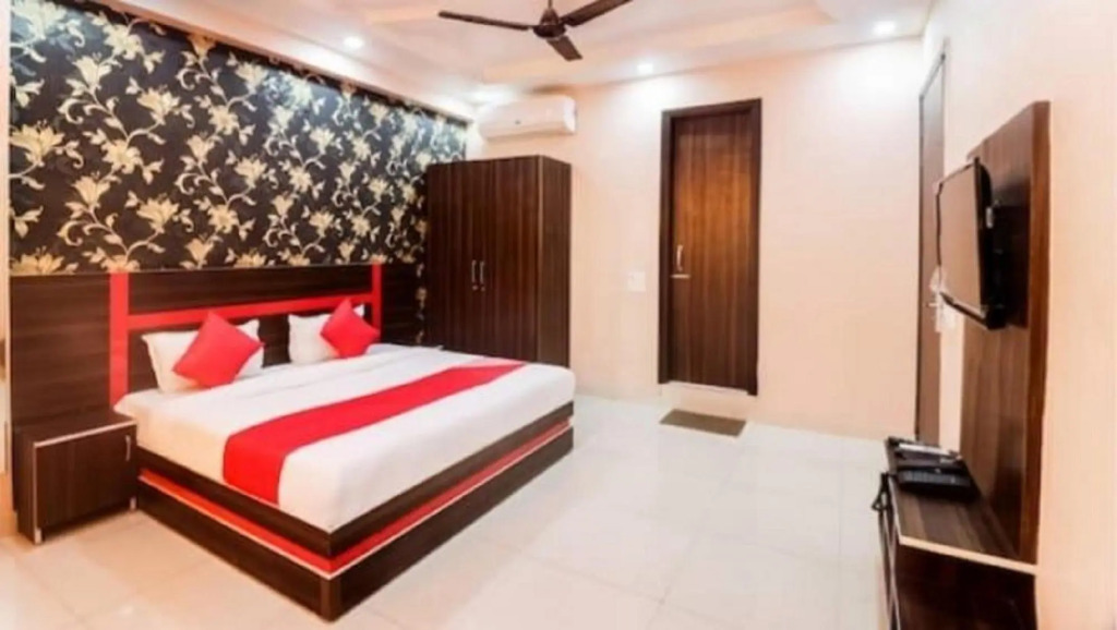 Нью-Дели: Oyo 83499 Red Leaf Residency